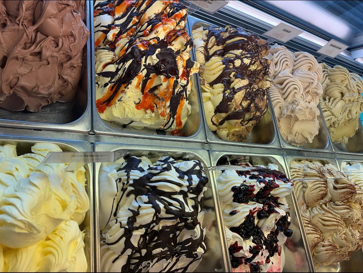 Mr Eis Theke mit Eisauswahl